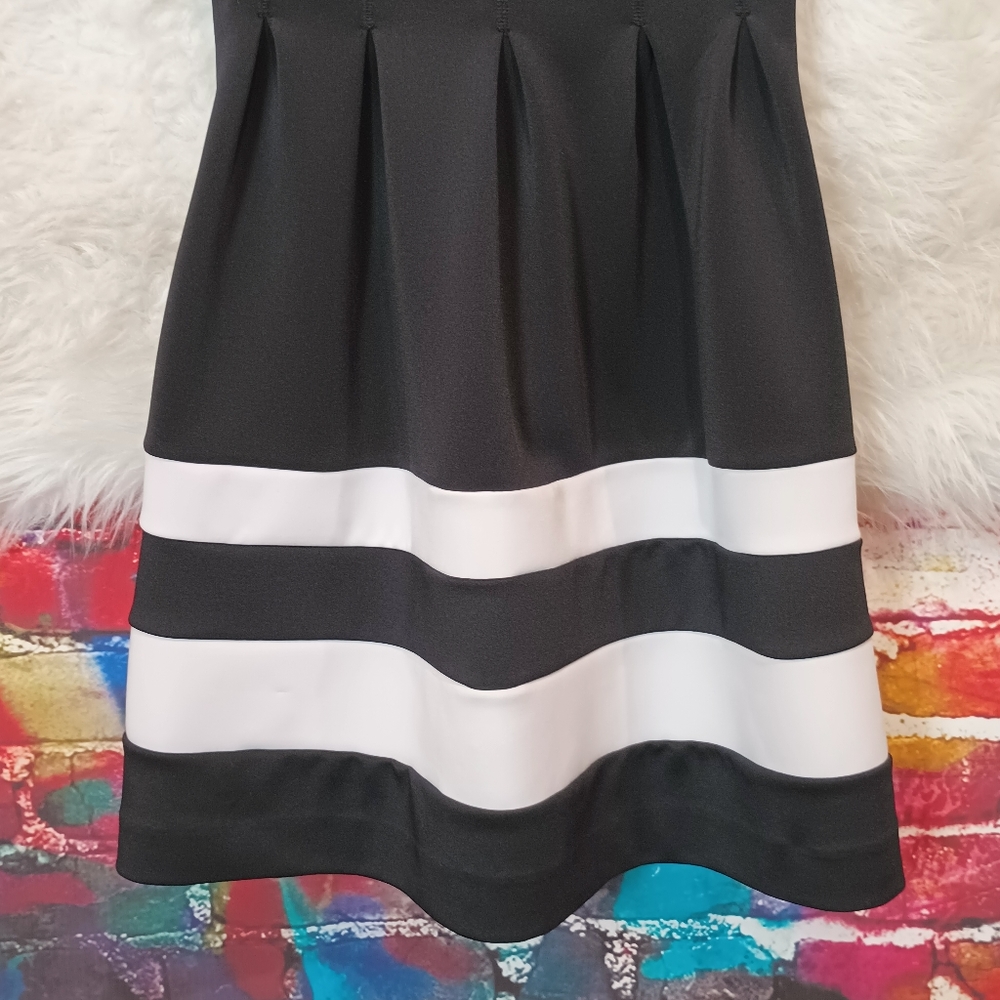 Apt.9 Black and White Striped Sleeveless A-line Dress Size M - Picture 5 of 9